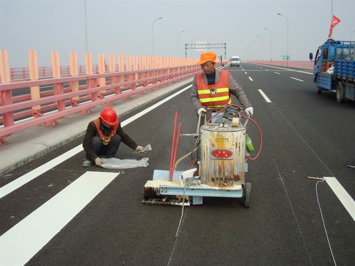 连云港道路划线施工厂家 一起来探索下有关的内容